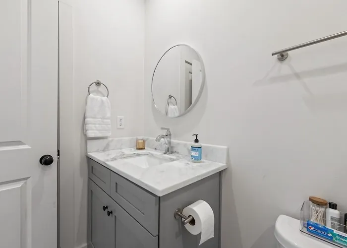 Appartement Swamp House Luxury Amenities Chic New 65 Inch Tv *